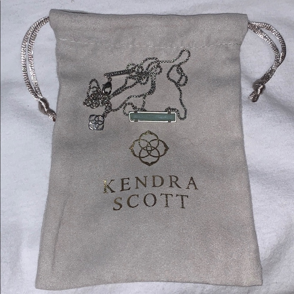 Kendra Scott Leanor - silver/Chalcedony bar